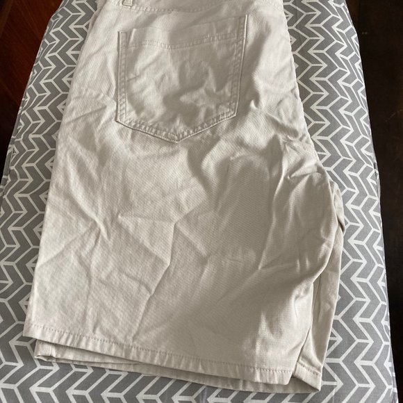 Men's Classic Fit shorts - Picture 5 of 5